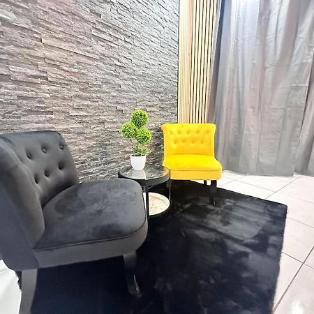 E Servagnat T3 Luxe Avec Sauna Jacuzzi Et Hammam Épernay Buitenkant foto