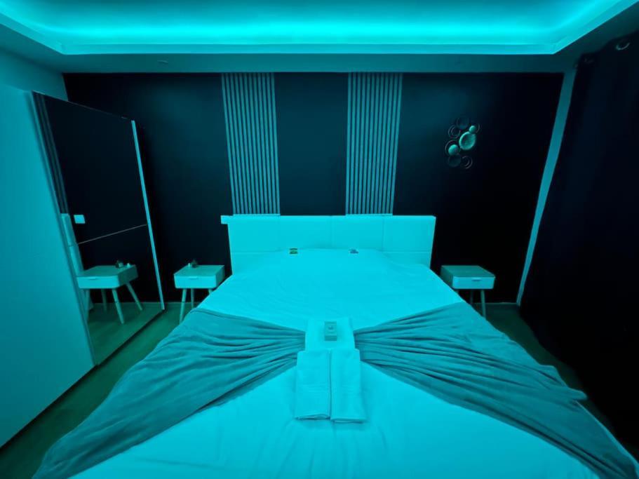 E Servagnat T3 Luxe Avec Sauna Jacuzzi Et Hammam Épernay Buitenkant foto