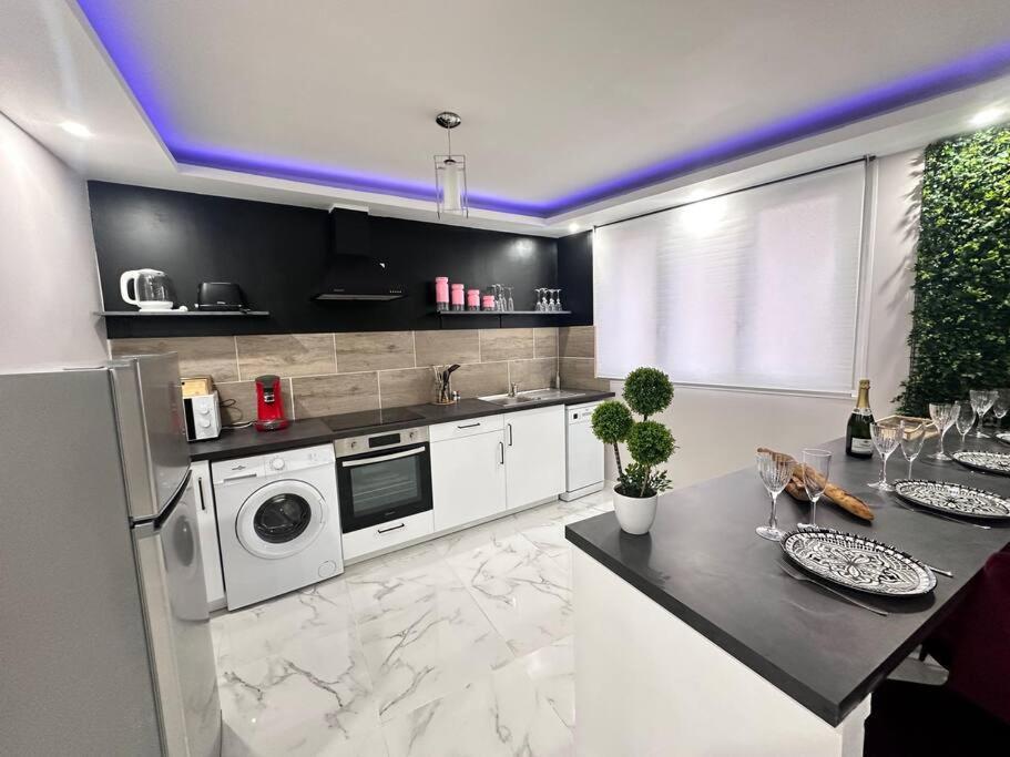 E Servagnat T3 Luxe Avec Sauna Jacuzzi Et Hammam Épernay Buitenkant foto